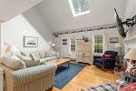 Vaulted ceilings in the cozy living space 